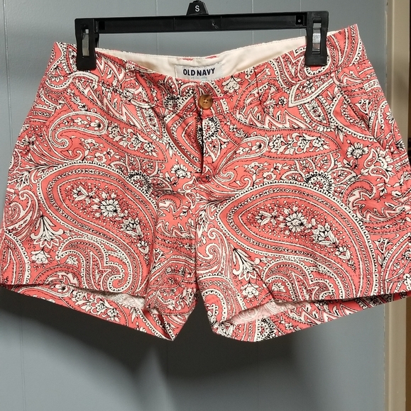Old Navy shorts - Picture 1 of 3
